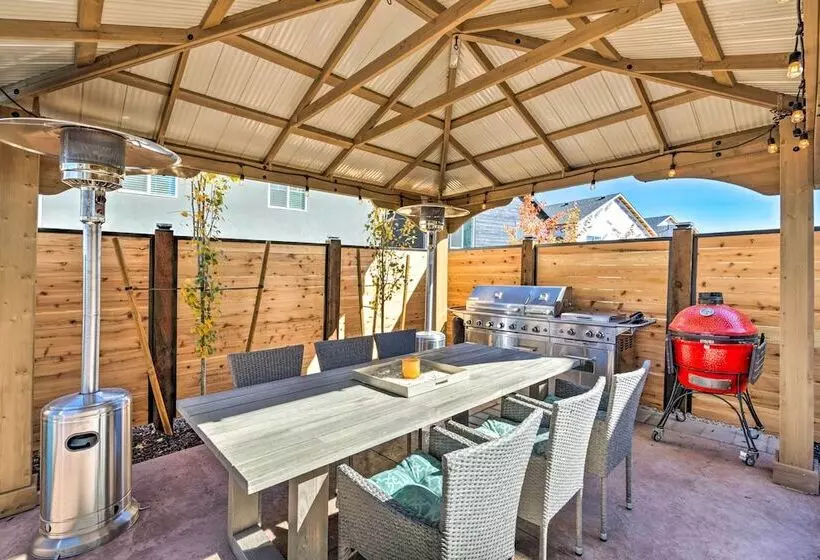 Stunning Park City Home W/ Hot Tub: 7 Mi To Skiing