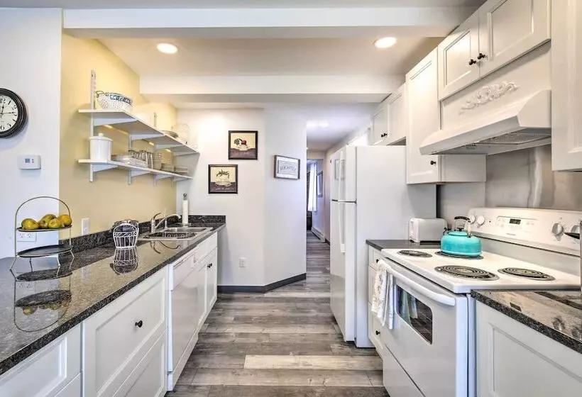 Peaceful Hurley Retreat ~ 1 Mi To Main Street