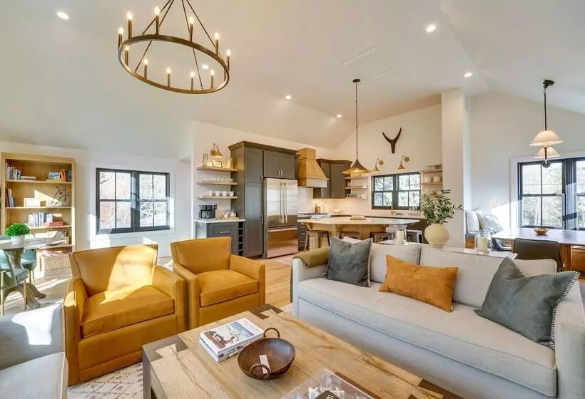 Inviting & Renovated Home In Crested Butte!