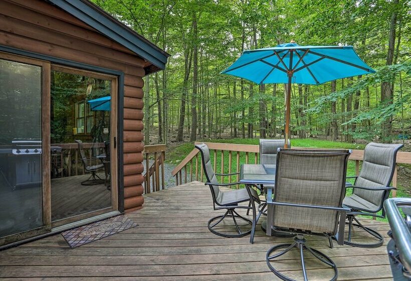 Pocono Log Cabin: Fireplace, Fire Pits & Amenities
