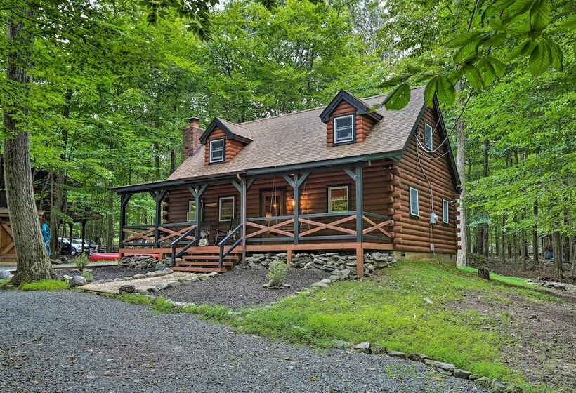 Pocono Log Cabin: Fireplace, Fire Pits & Amenities