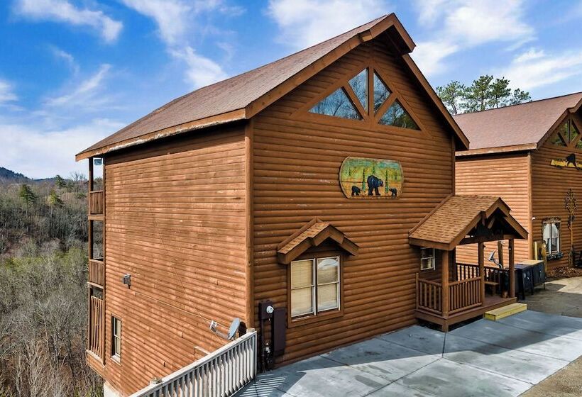 Private Cabin W/ Tree Top Mtn Views: Pets Welcome