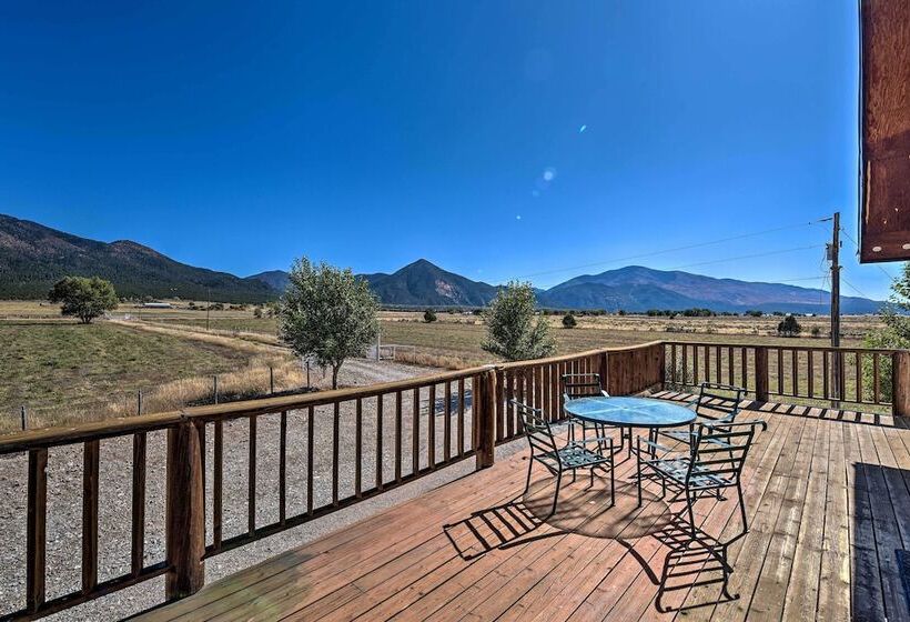 Questa Home W/ Views 13 Mi To Red River Skiing!