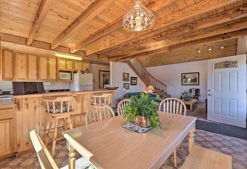 Questa Home W/ Views 13 Mi To Red River Skiing!