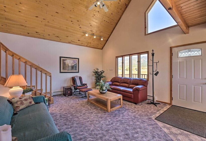 Questa Home W/ Views 13 Mi To Red River Skiing!