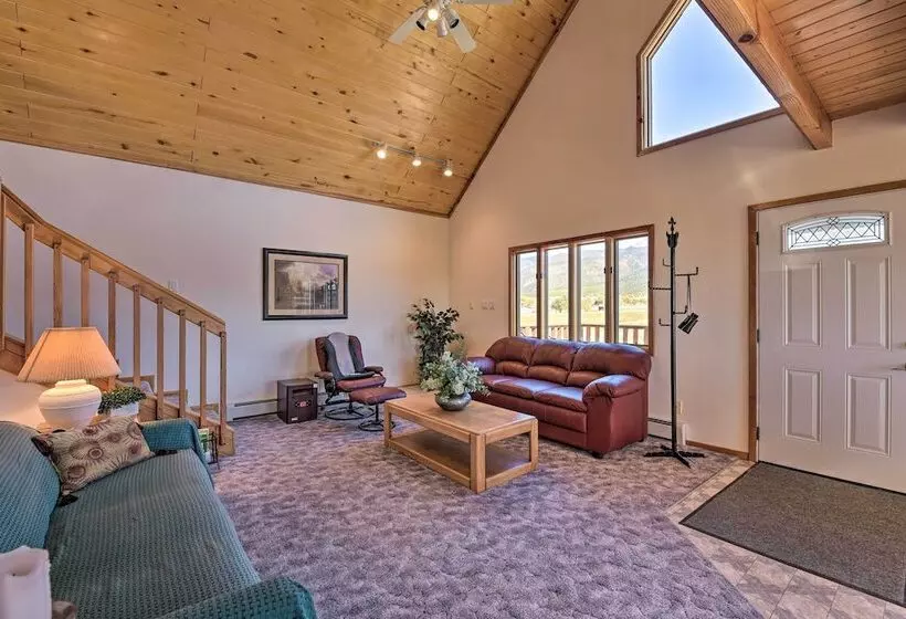 Questa Home W/ Views   13 Mi To Red River Skiing!