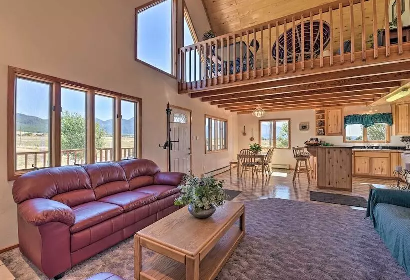 Questa Home W/ Views   13 Mi To Red River Skiing!