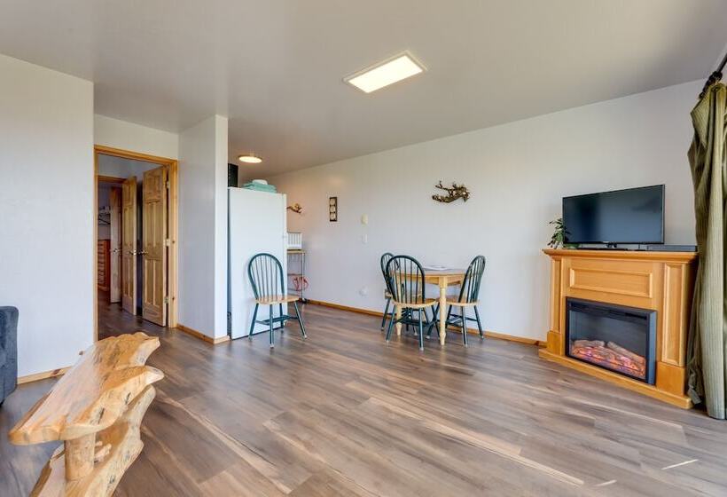 Sanderling Sea Cottages, Unit 13