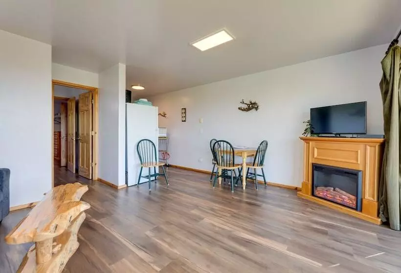 Sanderling Sea Cottages, Unit 13