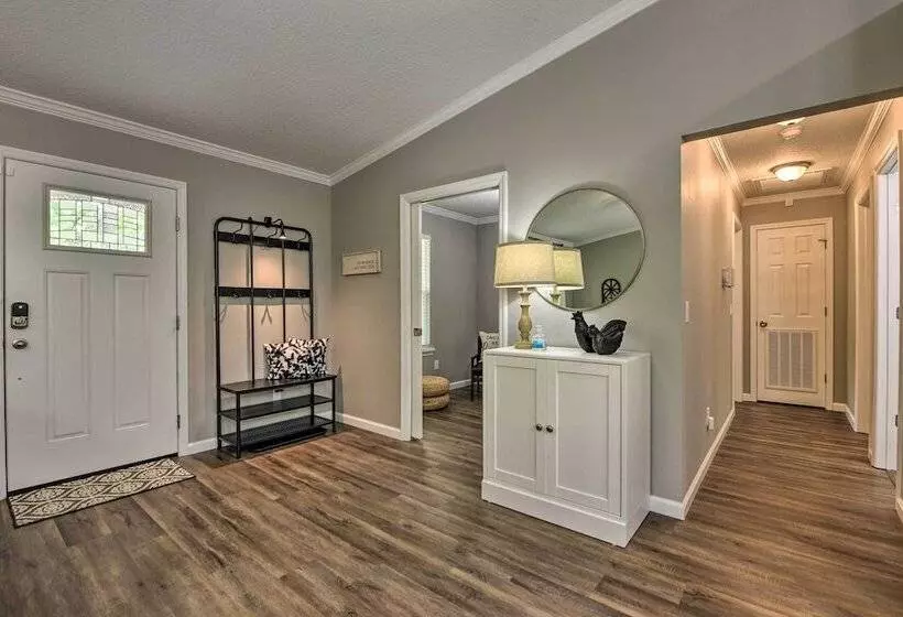 Serene Live Oak Home W/ Fire Pit By River + Sosmp!