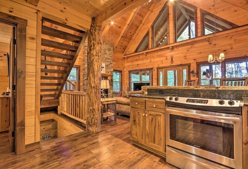 Serenity Now  Cabin W/ Fire Pit + Game Room!