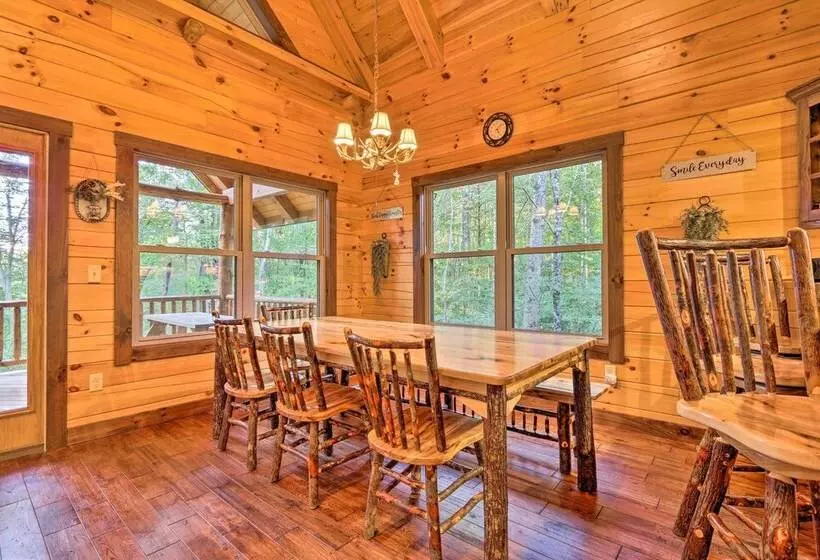 Serenity Now  Cabin W/ Fire Pit + Game Room!