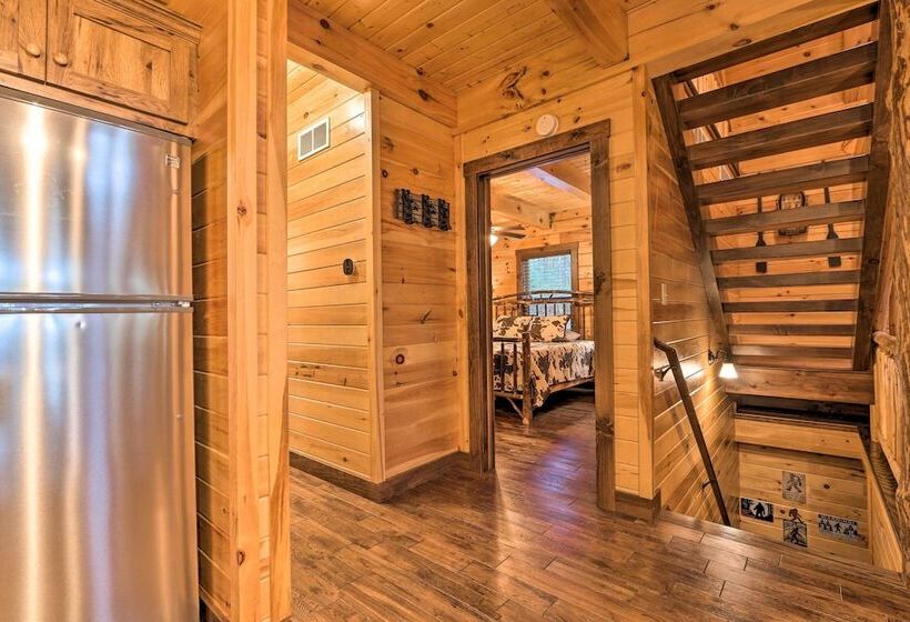 Serenity Now  Cabin W/ Fire Pit + Game Room!