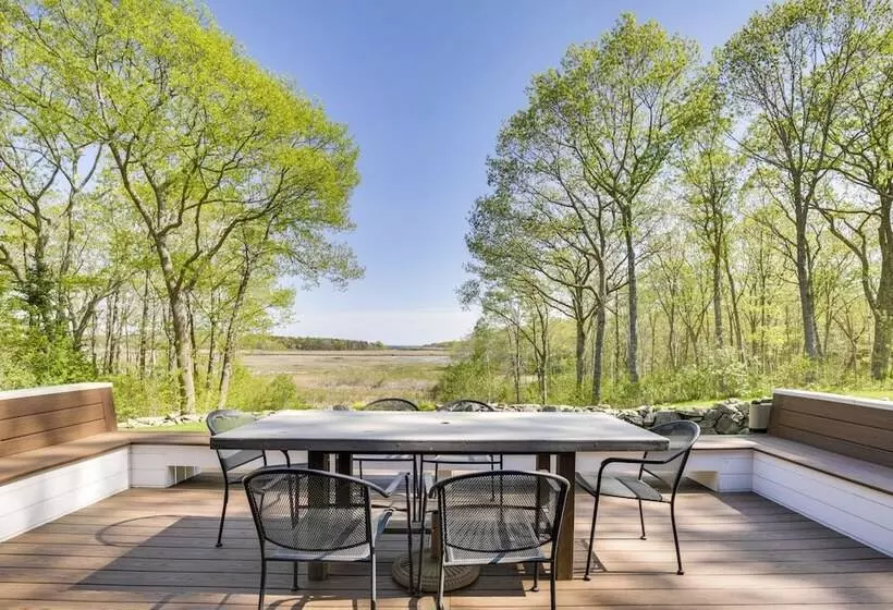 Spacious Kennebunkport Home W/ View, 2 Mi To Beach