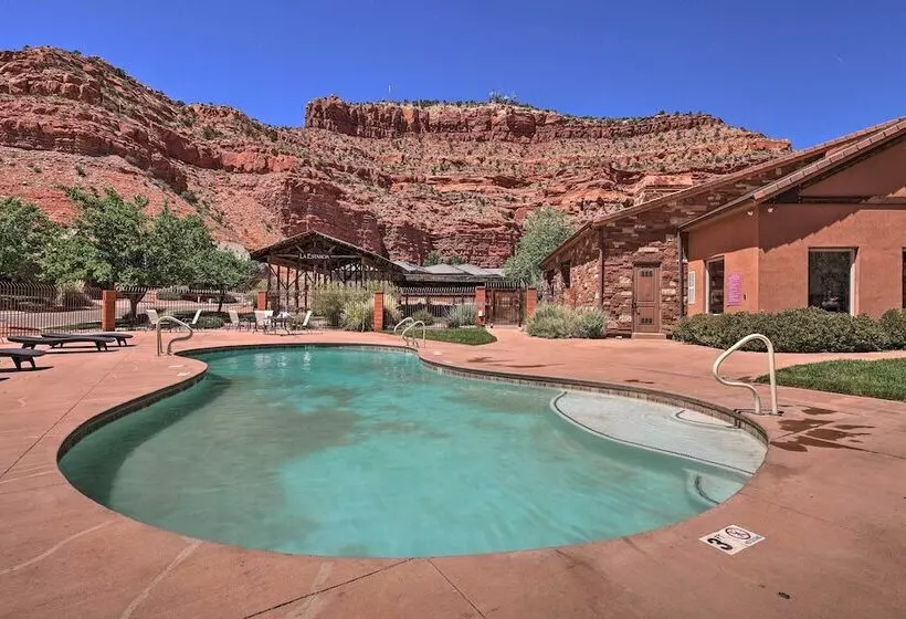 Stunning Kanab Home Amazing Red Rock Views!