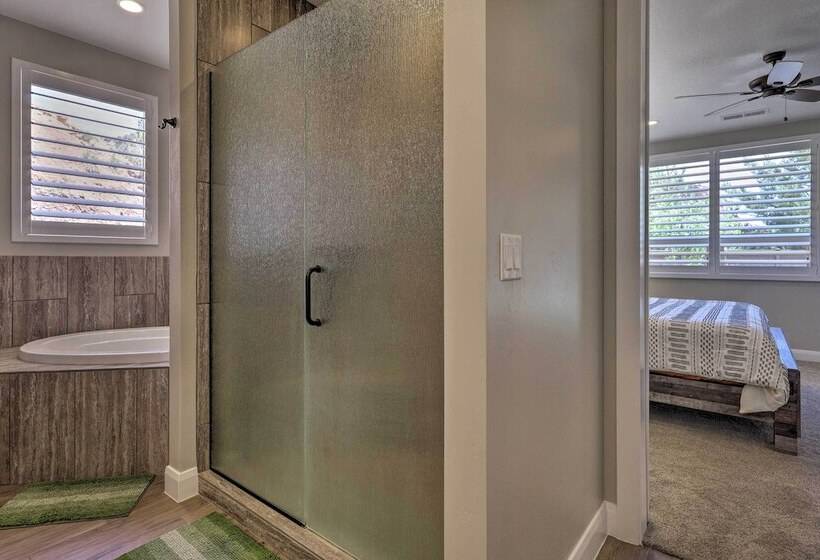 Stunning Kanab Home   Amazing Red Rock Views!