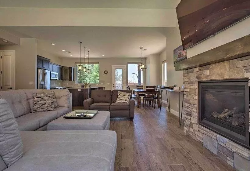 Stunning Kanab Home Amazing Red Rock Views!