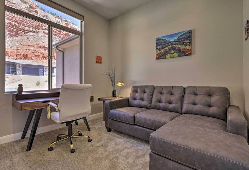 Stunning Kanab Home   Amazing Red Rock Views!
