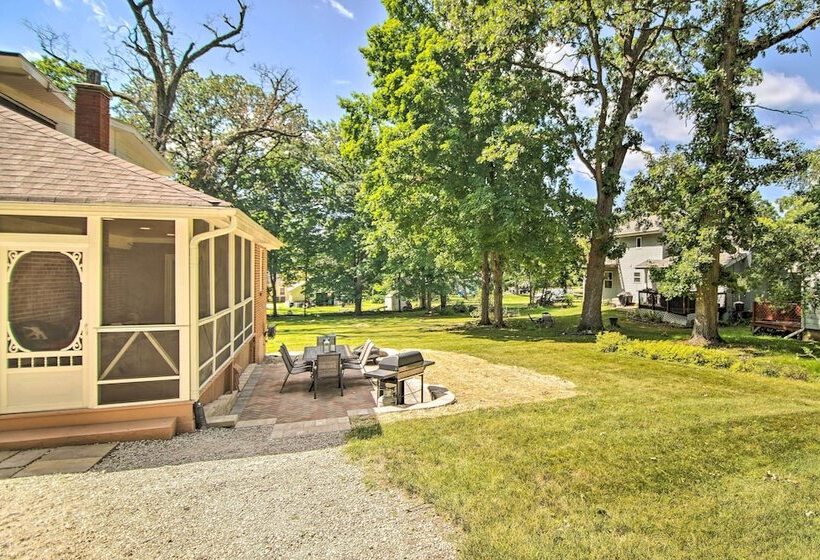 Sun Lit Lake Geneva Sanctuary W/ Bbq Patio!