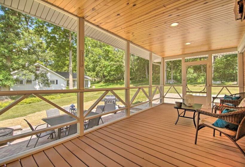 Sun Lit Lake Geneva Sanctuary W/ Bbq Patio!