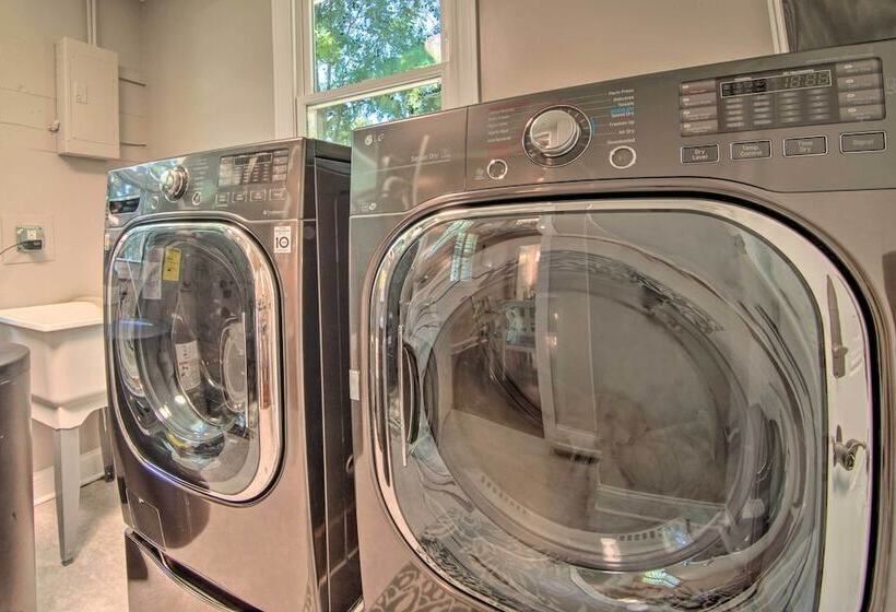 Sun Lit Lake Geneva Sanctuary W/ Bbq Patio!