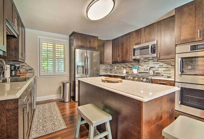 Sun Lit Lake Geneva Sanctuary W/ Bbq Patio!