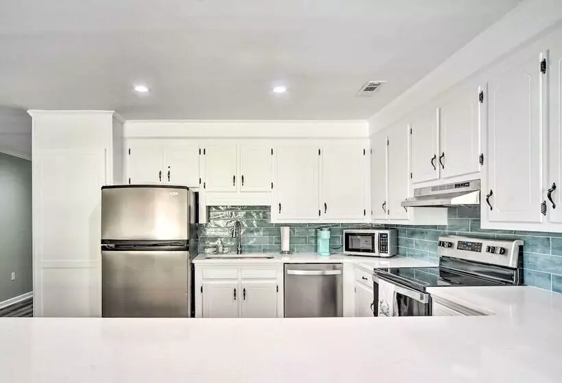 Sunny Edisto Island Duplex   Half Mile To Beach!