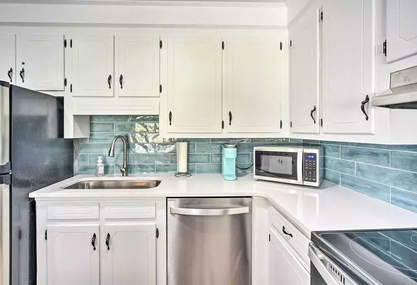 Sunny Edisto Island Duplex   Half Mile To Beach!