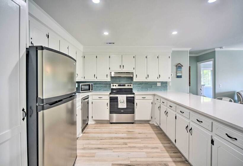 Sunny Edisto Island Duplex   Half Mile To Beach!