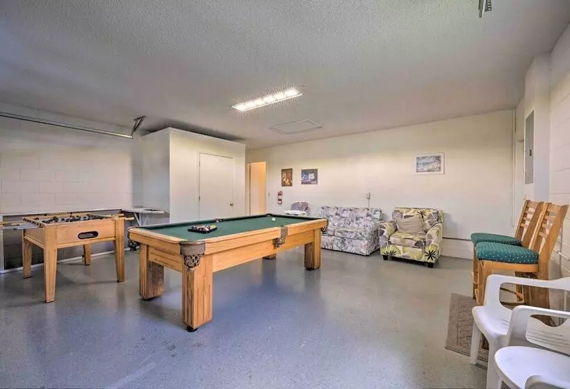 ~ 5 Mi To Theme Parks: Kissimmee Home W/ Pool