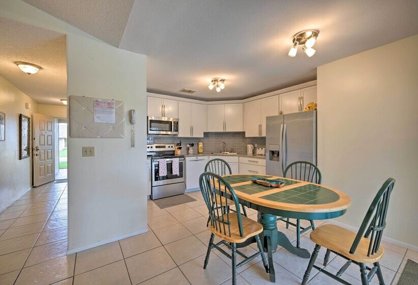 ~ 5 Mi To Theme Parks: Kissimmee Home W/ Pool