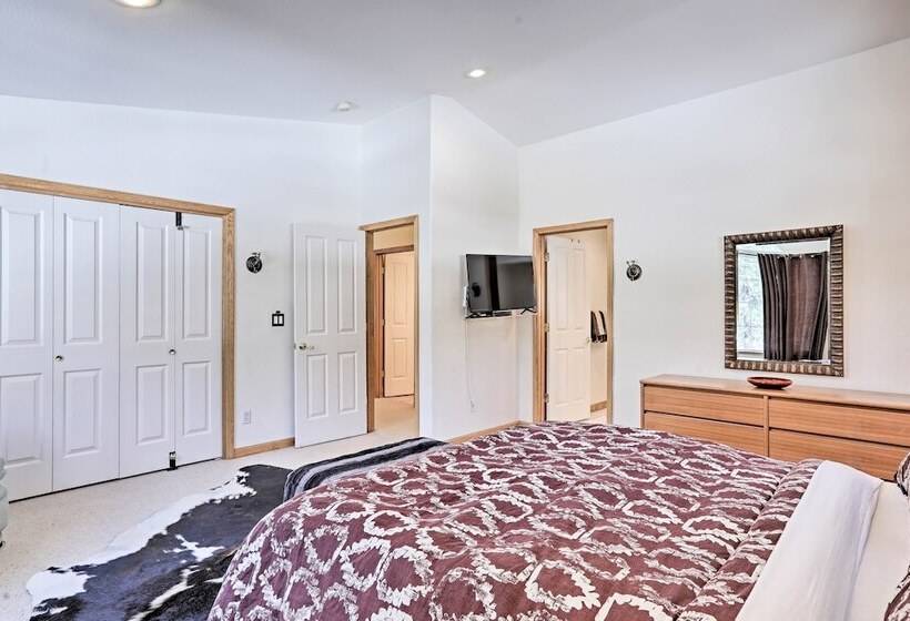 Tahoe Vista Family Cabin: 7 Mi To Northstar Resort