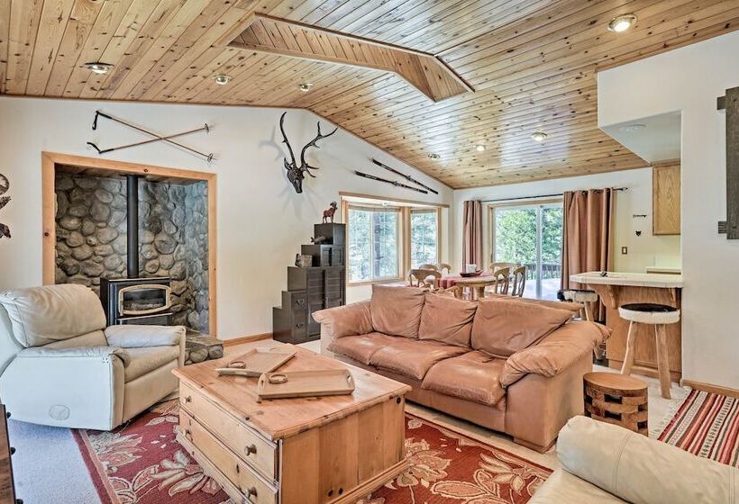 Tahoe Vista Family Cabin: 7 Mi To Northstar Resort
