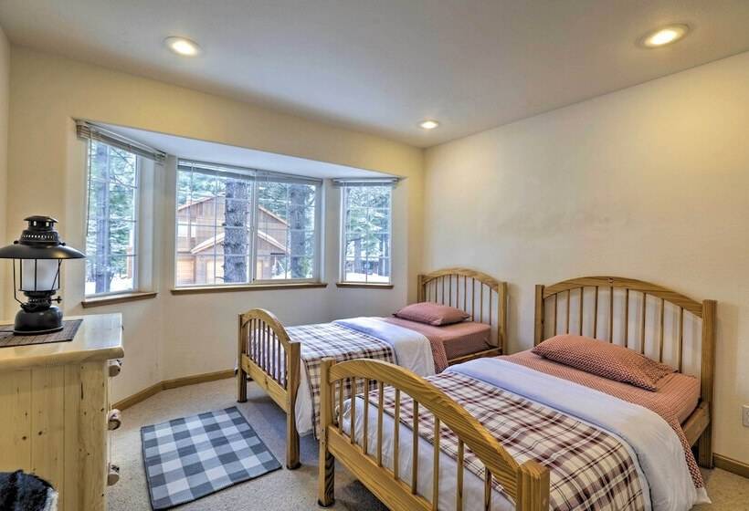 Tahoe Vista Family Cabin: 7 Mi To Northstar Resort