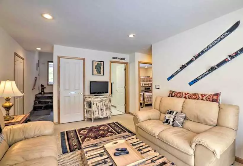 Tahoe Vista Family Cabin: 7 Mi To Northstar Resort