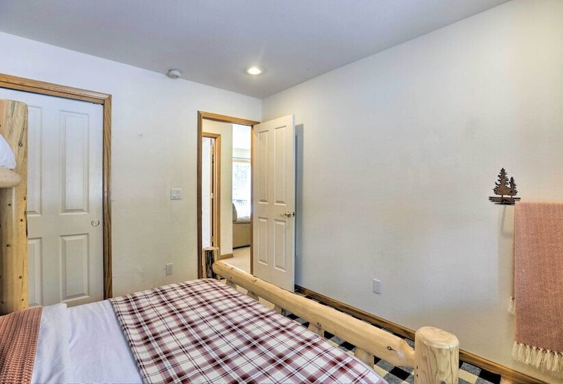 Tahoe Vista Family Cabin: 7 Mi To Northstar Resort