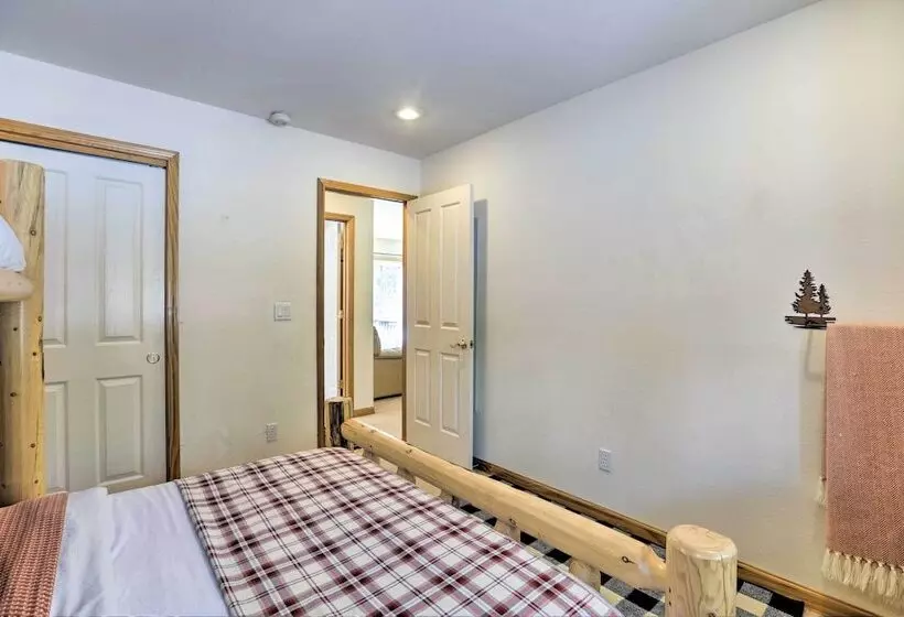 Tahoe Vista Family Cabin: 7 Mi To Northstar Resort