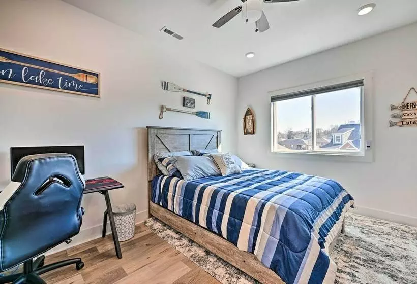 Vibrant Family House: Steps To Tims Ford Lake