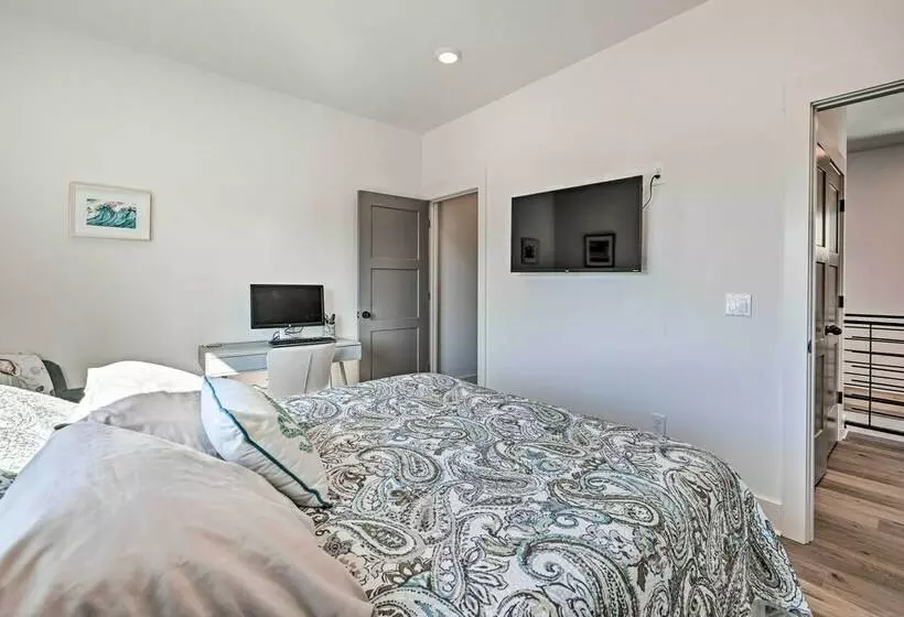 Vibrant Family House: Steps To Tims Ford Lake