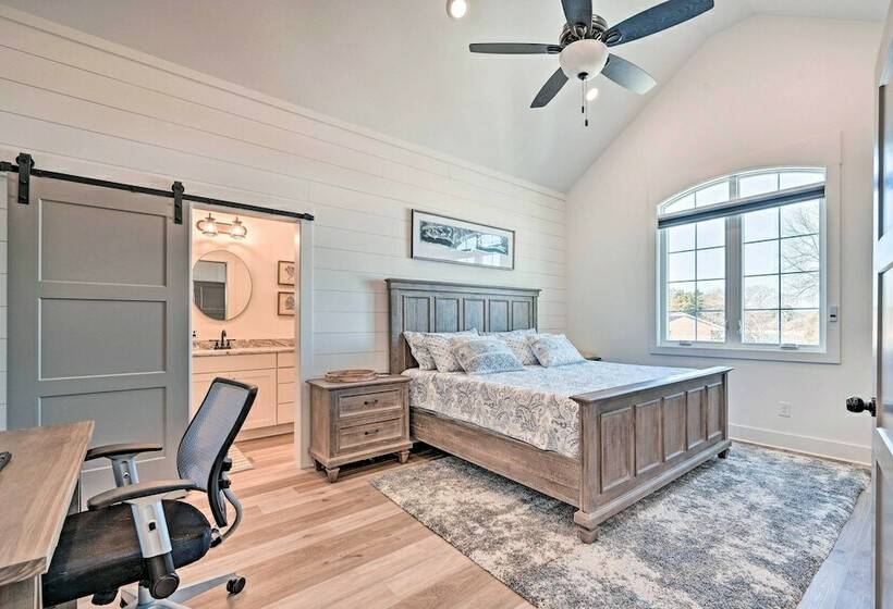 Vibrant Family House: Steps To Tims Ford Lake