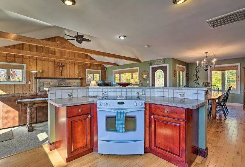 Ski, Swim & Relax: Waterfront Haven On Pines Lake!