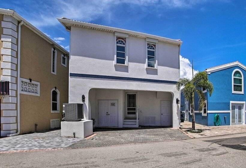 Waterfront Nettles Island Beach House: Pool Access