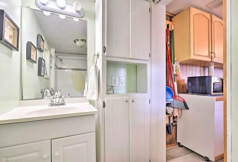 Oceanfront Amelia Island Cottage Near State Park!