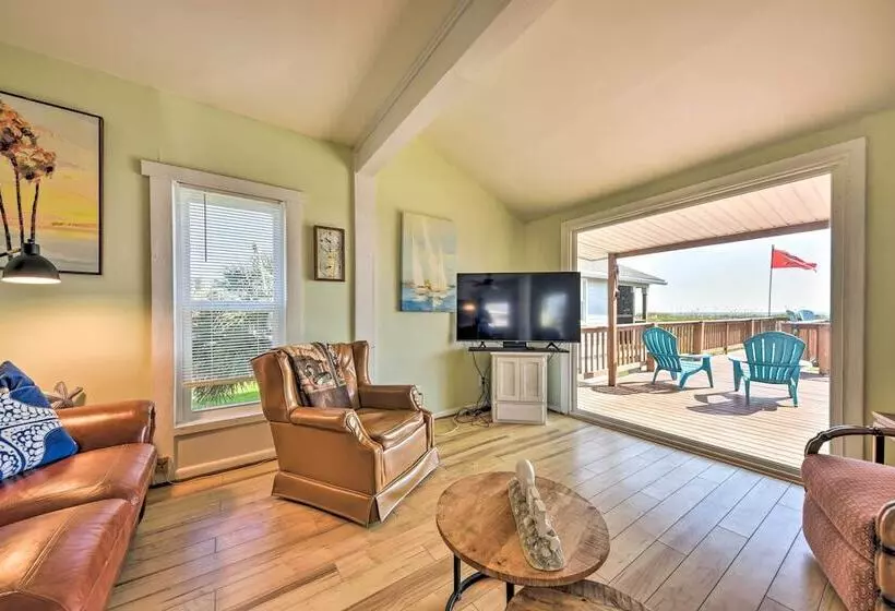 Oceanfront Amelia Island Cottage Near State Park!