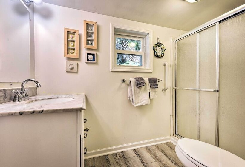 Oceanfront Amelia Island Cottage Near State Park!