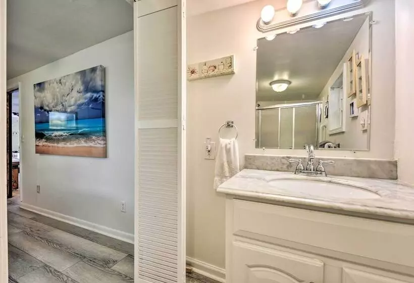 Oceanfront Amelia Island Cottage Near State Park!