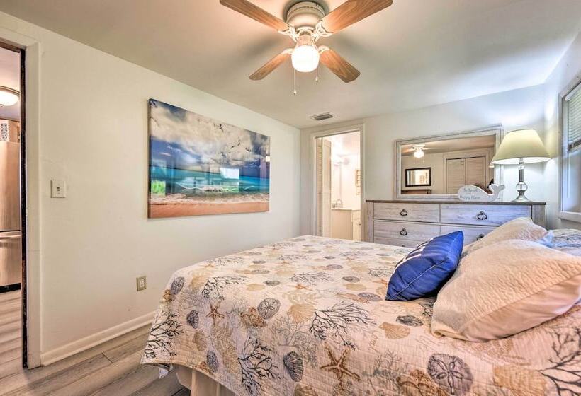 Oceanfront Amelia Island Cottage Near State Park!