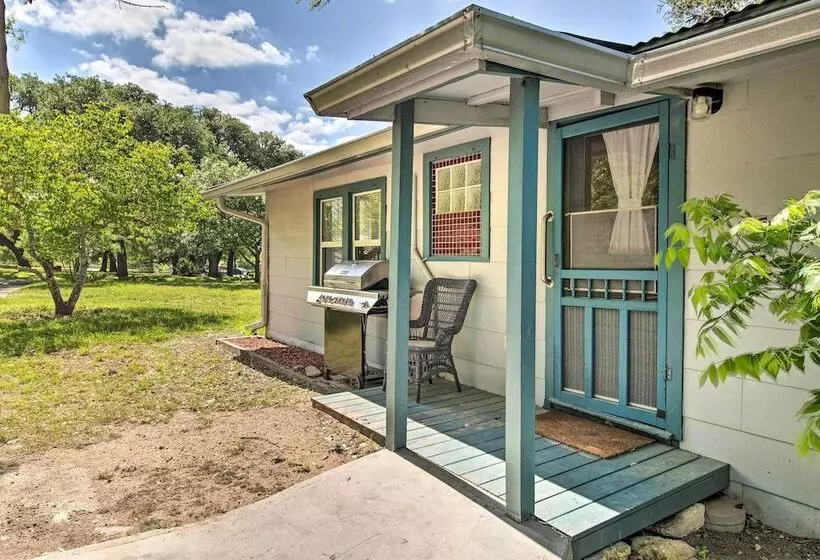 Betty B S River House < 1 Mi To Blanco State Park!