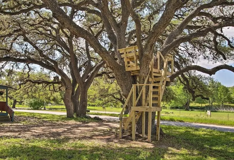 Betty B S River House < 1 Mi To Blanco State Park!