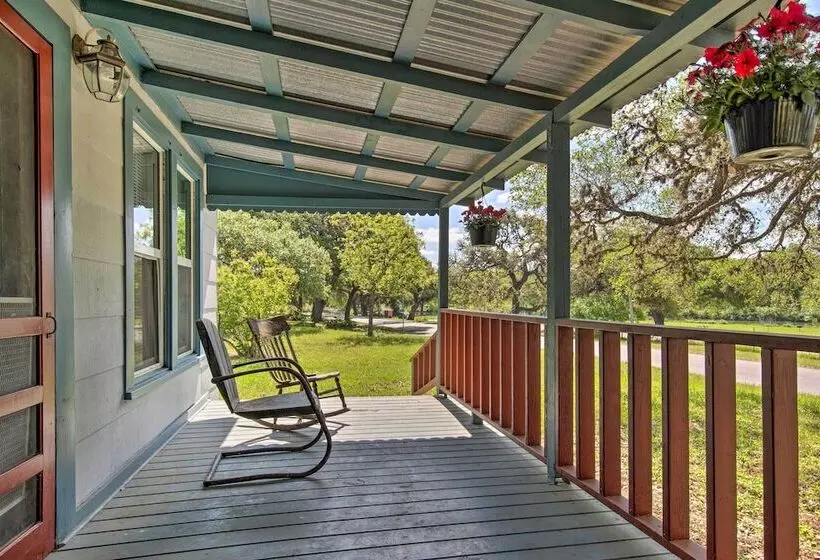 Betty B S River House < 1 Mi To Blanco State Park!